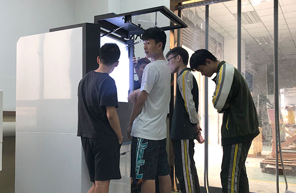 玉鼎隨著數(shù)控玉石雕刻機技術(shù)成熟，下一個發(fā)展